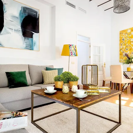 Genteel Contratacion Apartment